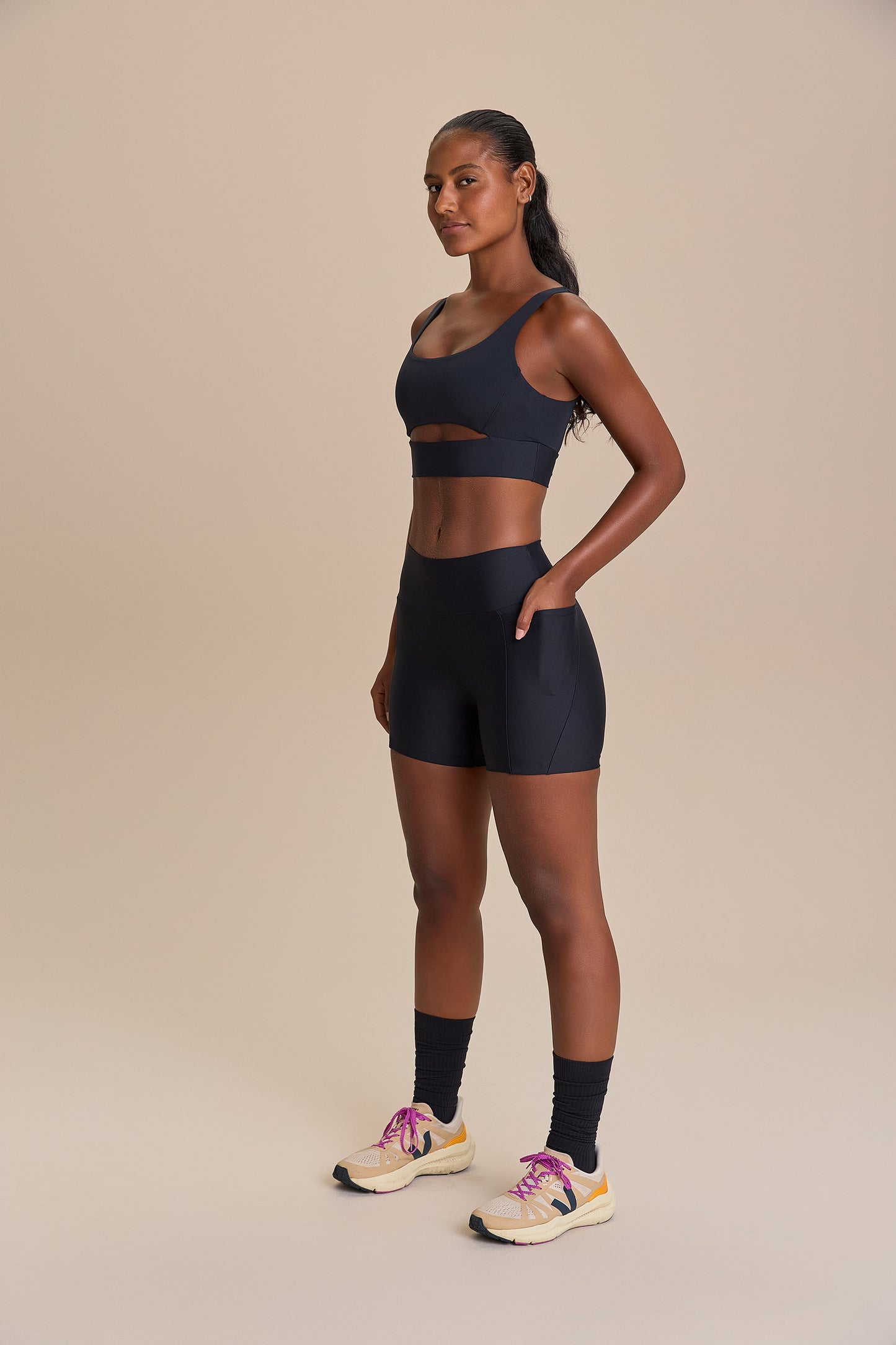 Cut Out Fit Green Bra