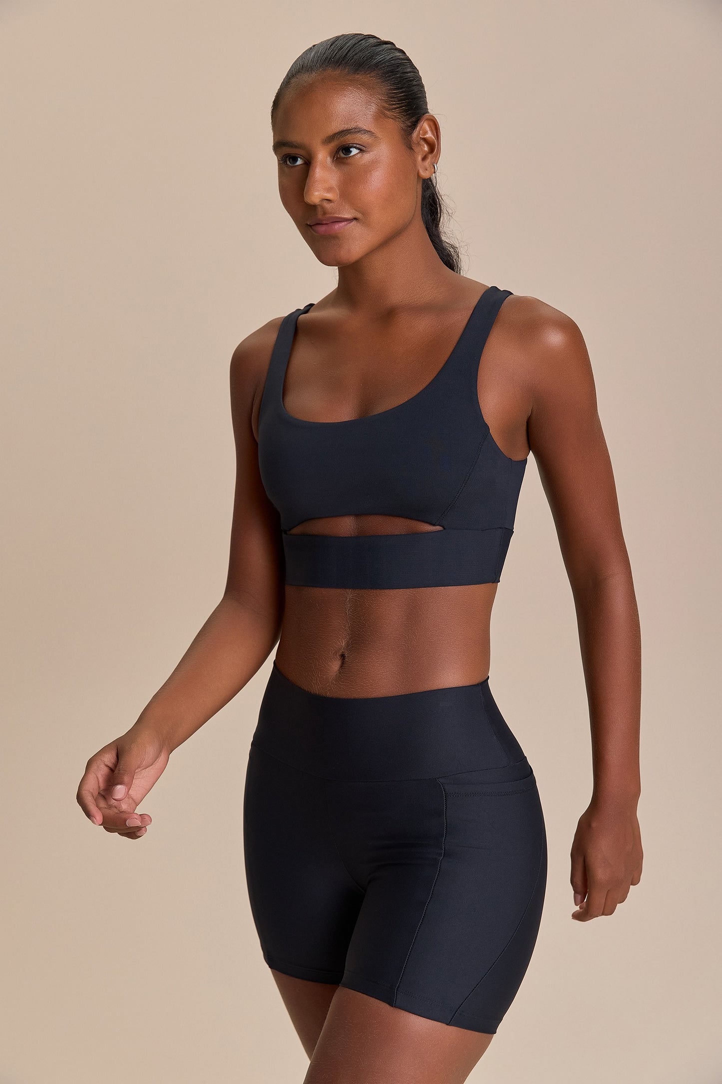 Cut Out Fit Green Bra